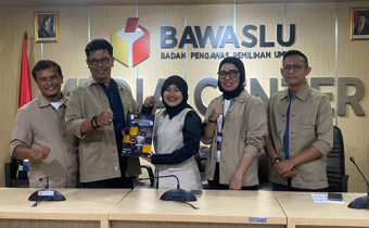 Kehumasan Bawaslu se-Sumut Serahkan Laporan Akhir Tahun 2024 Ke Bawaslu RI